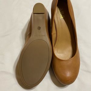 Women’s Leather Wedge